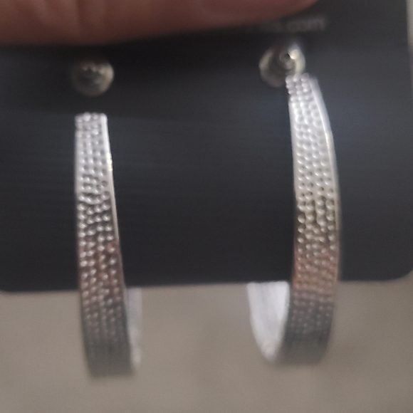 Earrings - Picture 3 of 3